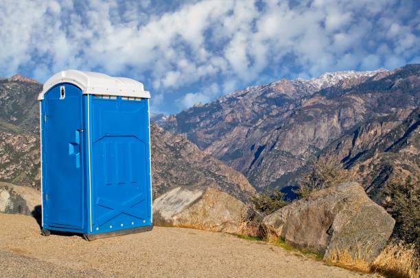 Best Affordable porta potty rental  in Clinton, IA